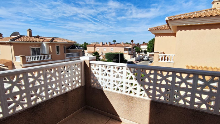 Image No.20-3 Bed Property for sale