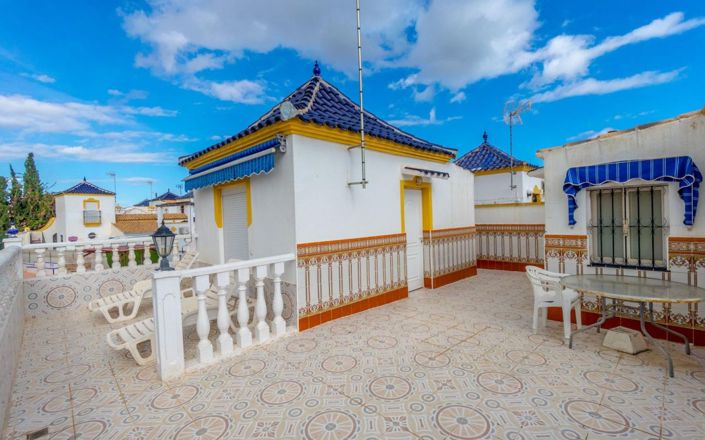 Image No.19-3 Bed Townhouse for sale