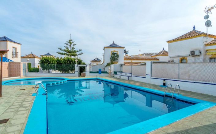 Image No.2-3 Bed Townhouse for sale