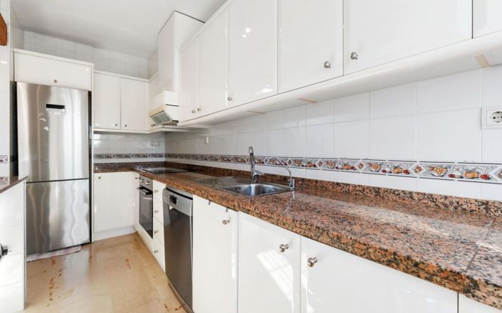 Image No.14-3 Bed Townhouse for sale