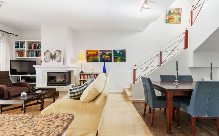 Image No.8-3 Bed Townhouse for sale