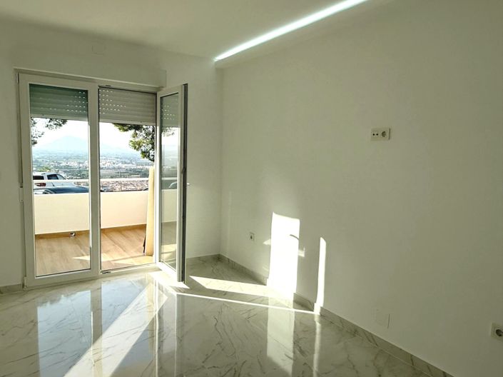 Image No.5-Apartment for sale