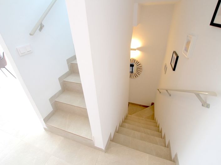 Image No.22-3 Bed Property for sale