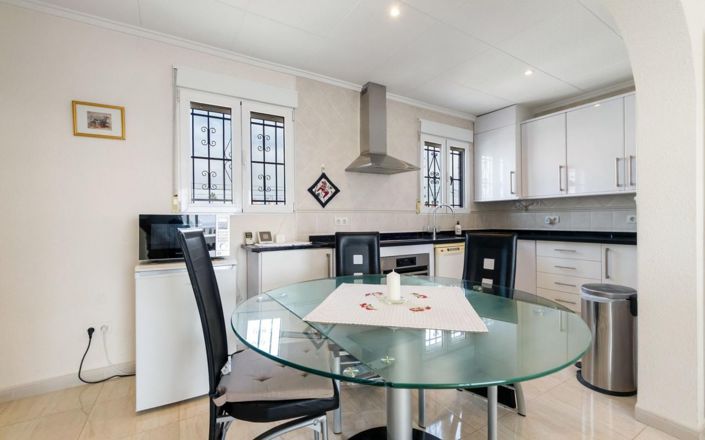 Image No.18-4 Bed Villa for sale