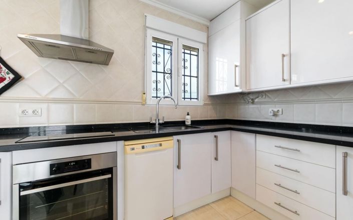 Image No.19-4 Bed Villa for sale