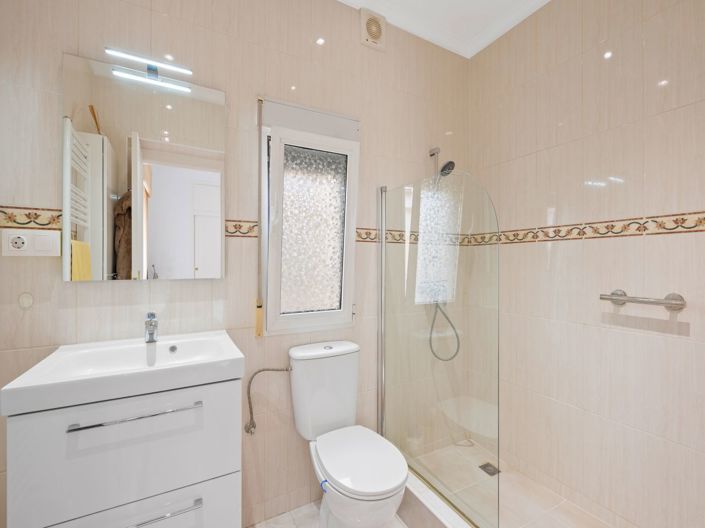 Image No.20-3 Bed Villa for sale