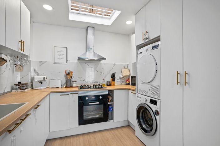 Image No.9-2 Bed Bungalow for sale