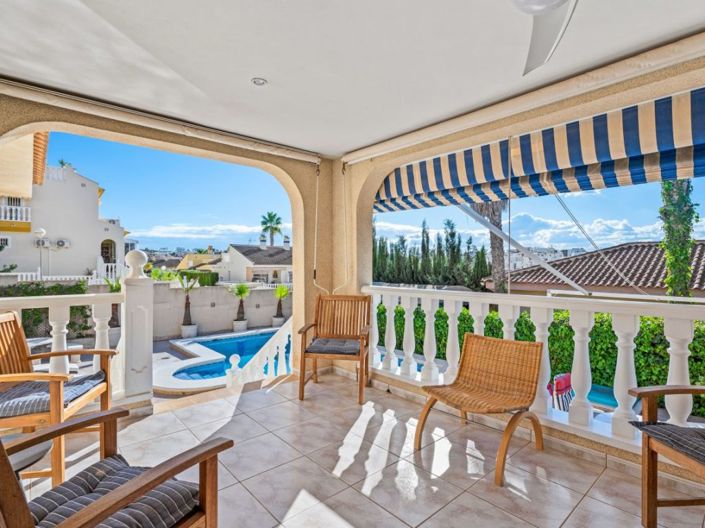 Image No.3-2 Bed Villa for sale