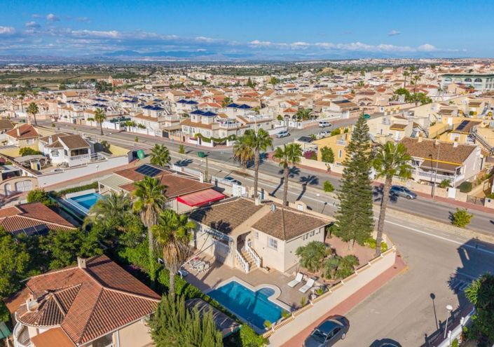 Image No.35-2 Bed Villa for sale