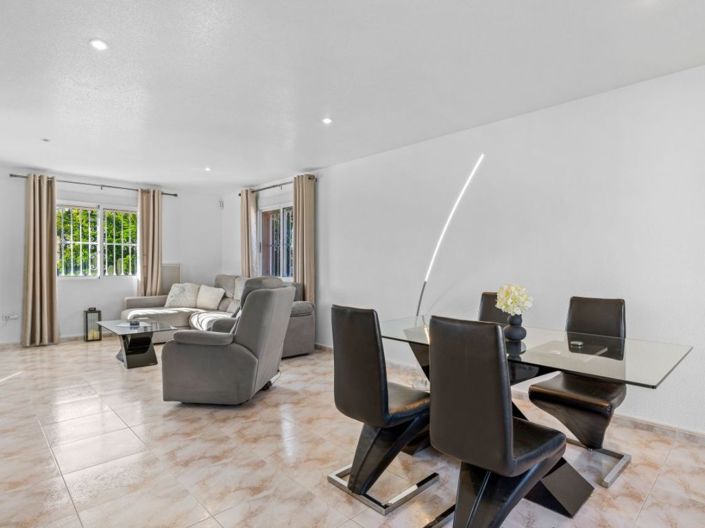 Image No.7-2 Bed Villa for sale