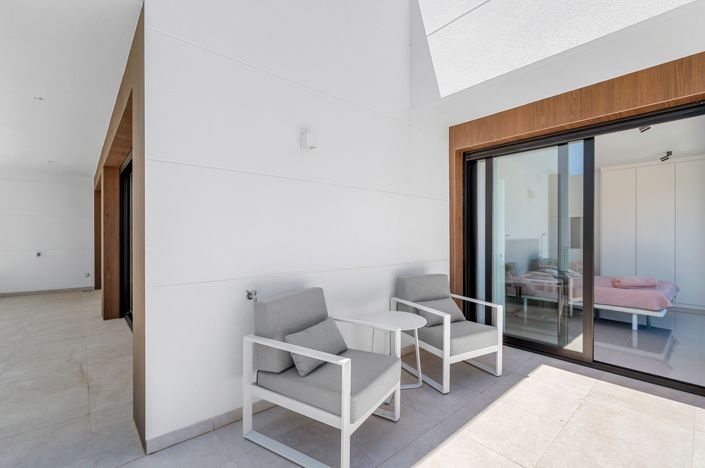 Image No.21-4 Bed Villa for sale