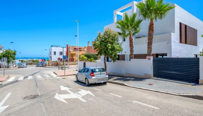 Image No.47-4 Bed Villa for sale