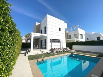 Villa de 3 chambres à vendre à Ciudad Quesada