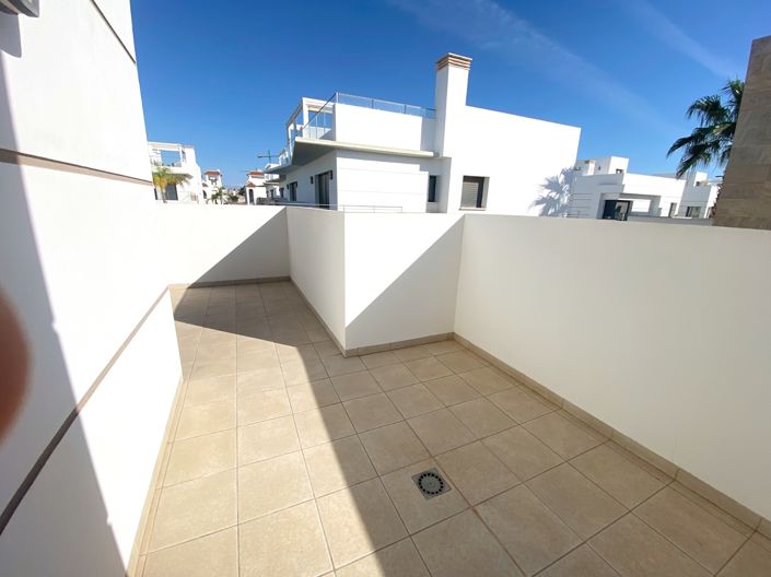 Image No.19-3 Bed Villa for sale