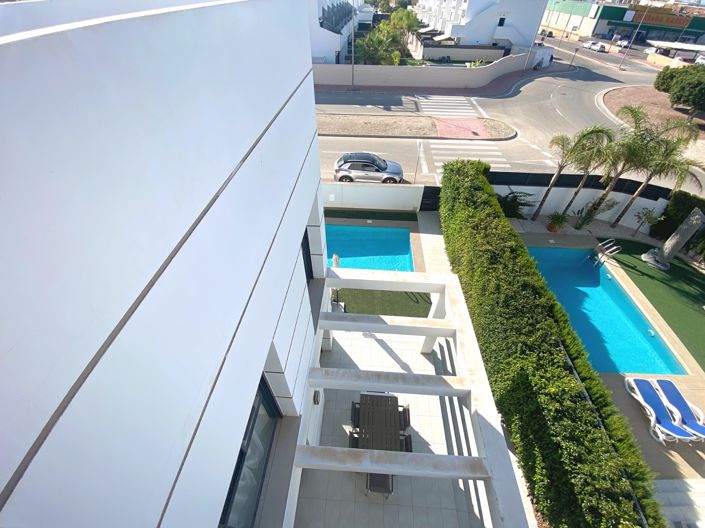 Image No.27-3 Bed Villa for sale