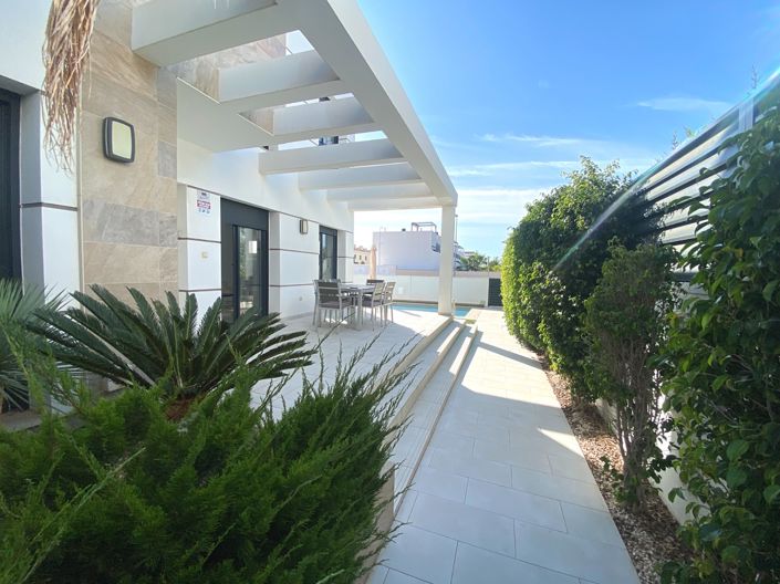 Image No.30-3 Bed Villa for sale