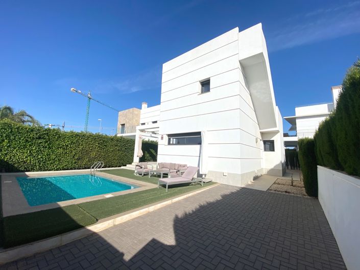 Image No.32-3 Bed Villa for sale