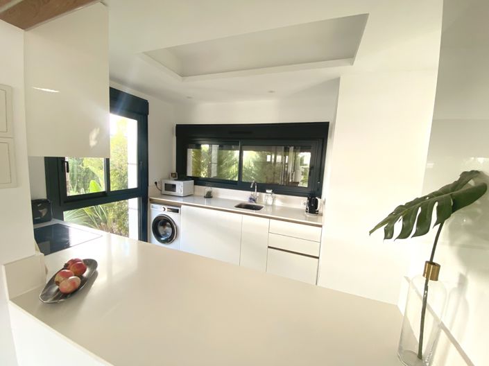 Image No.8-3 Bed Villa for sale