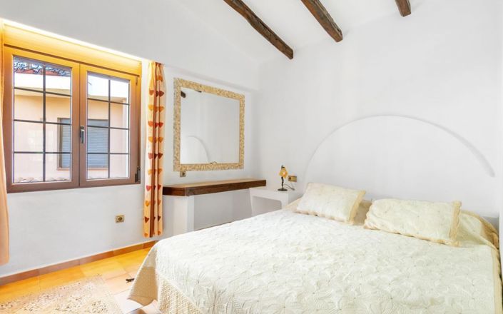 Image No.18-3 Bed Duplex for sale