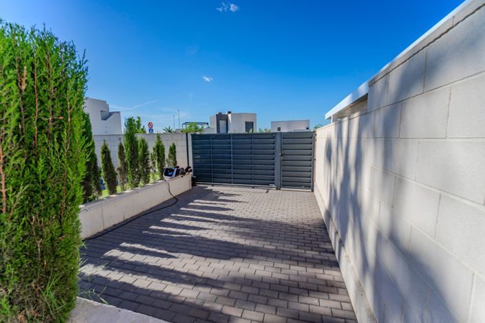 Image No.31-3 Bed Villa for sale