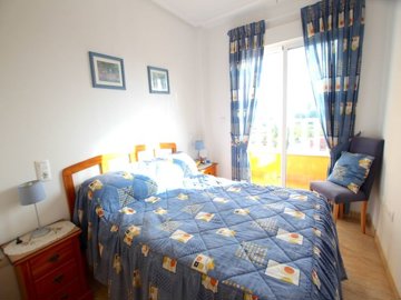 49183_spacious_2_bedroom_2_bathroom_apartment_with_secure_parking_201025154009_img_9201