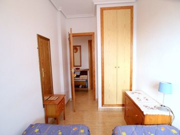 49183_spacious_2_bedroom_2_bathroom_apartment_with_secure_parking_201025154006_img_9190