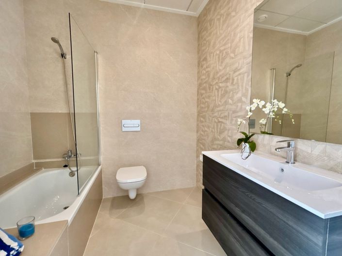 Image No.10-3 Bed Villa for sale