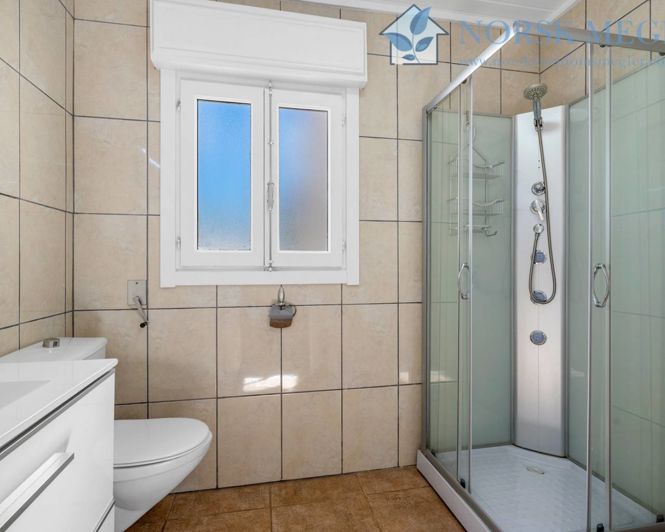 Image No.14-7 Bed Villa for sale