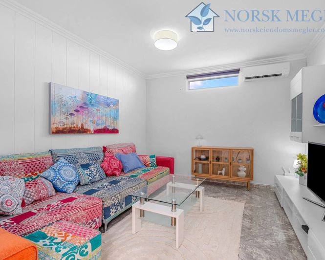 Image No.16-7 Bed Villa for sale