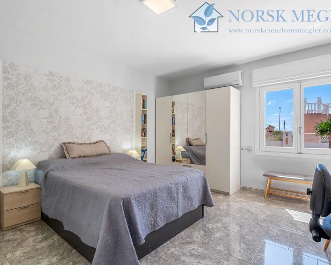 Image No.18-7 Bed Villa for sale