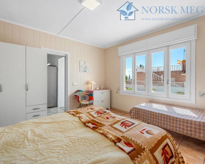 Image No.22-7 Bed Villa for sale