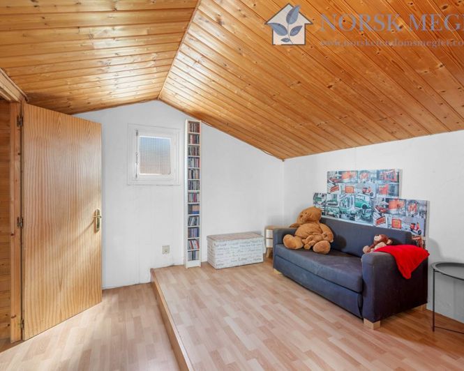 Image No.24-7 Bed Villa for sale