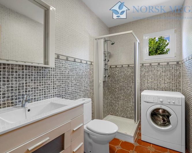 Image No.25-7 Bed Villa for sale