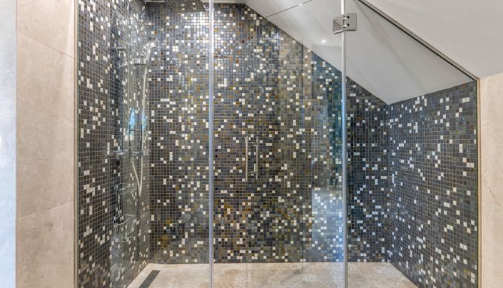 Image No.37-5 Bed Villa for sale