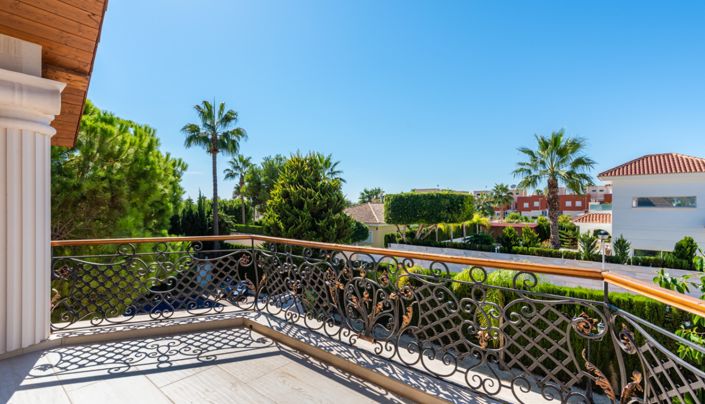 Image No.41-5 Bed Villa for sale