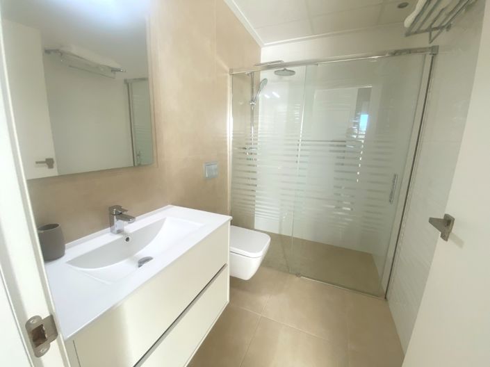 Image No.18-3 Bed Villa for sale