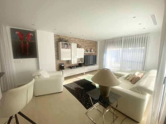 Image No.2-3 Bed Villa for sale