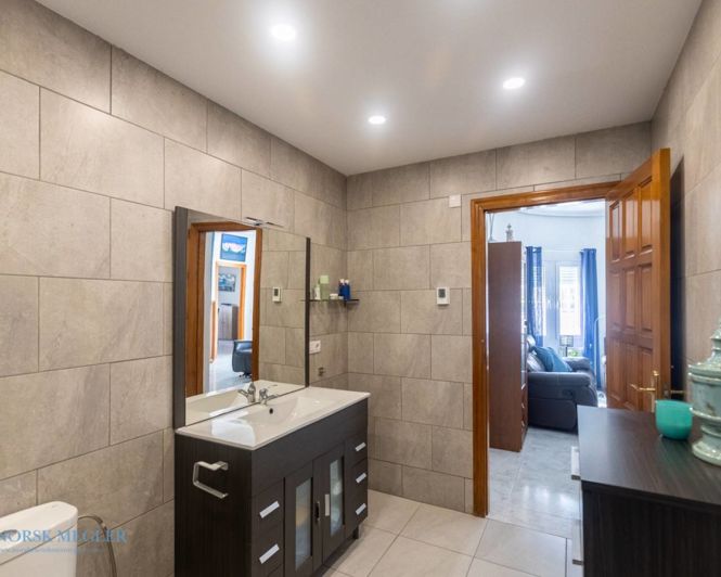 Image No.16-2 Bed Villa for sale