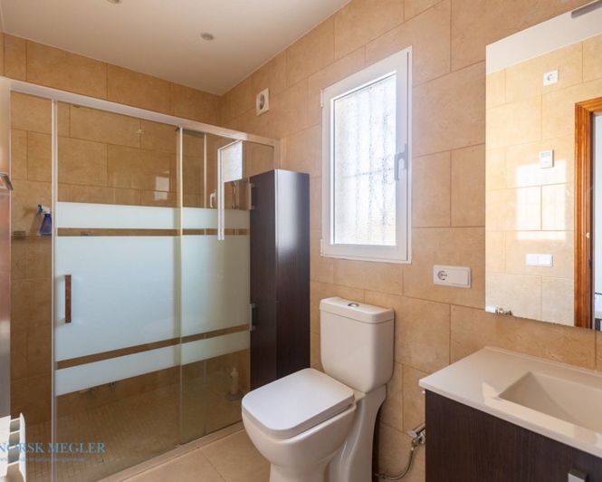 Image No.19-2 Bed Villa for sale