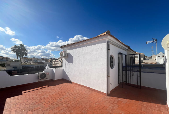 Image No.37-Quad de 3 chambres à vendre à Punta Prima