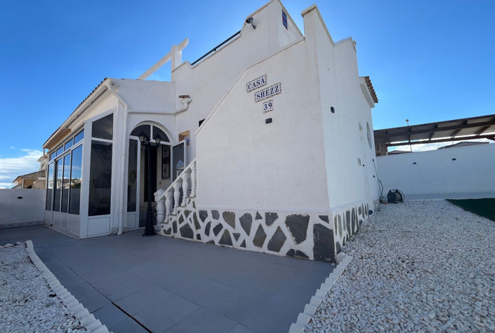 Image No.2-Bungalow de 2 chambres à vendre à Punta Prima