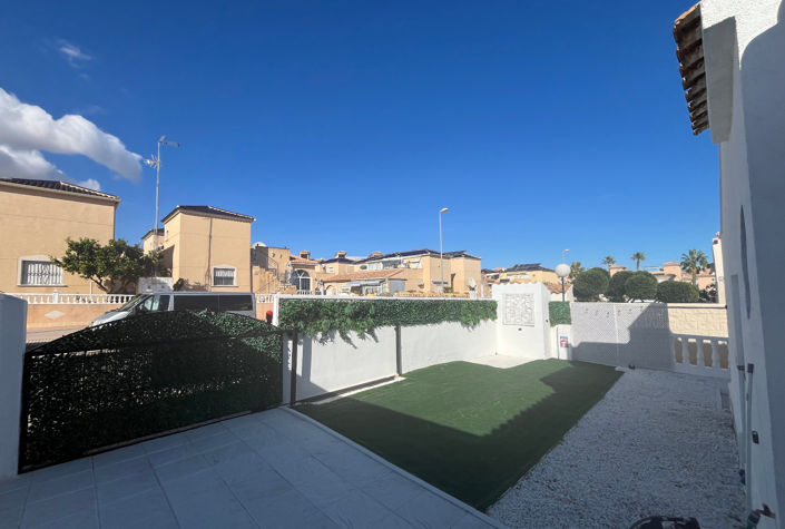 Image No.38-Bungalow de 2 chambres à vendre à Punta Prima