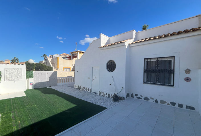 Image No.41-Bungalow de 2 chambres à vendre à Punta Prima