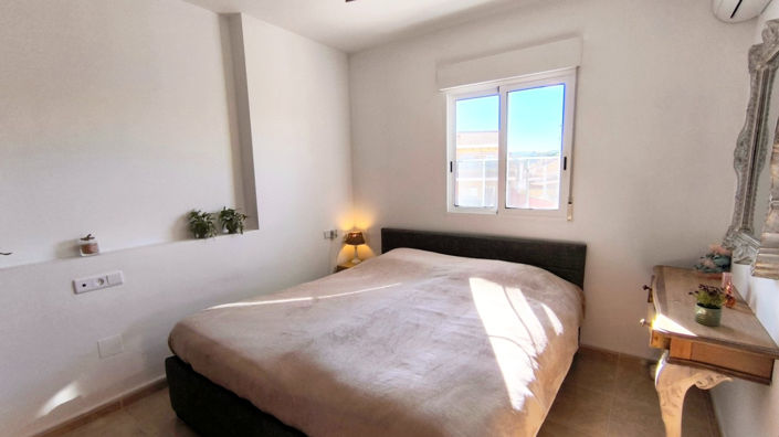 Image No.10-4 Bed Townhouse for sale