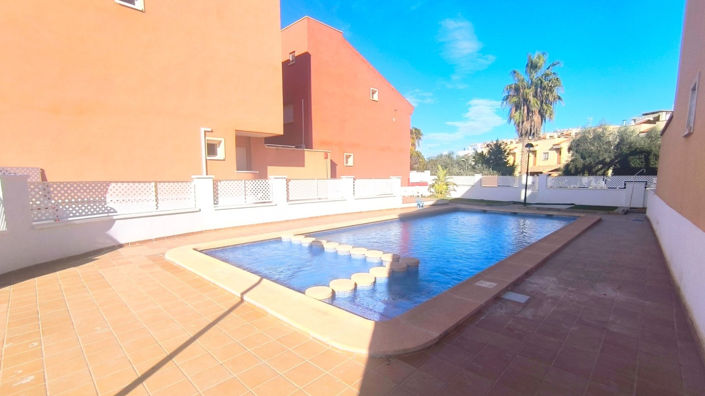 Image No.2-4 Bed Townhouse for sale