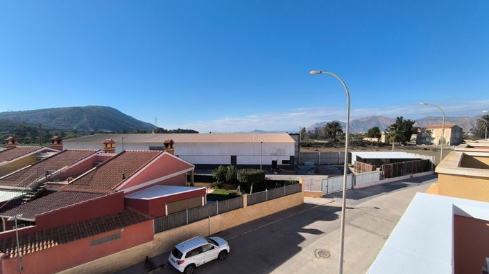 Image No.20-4 Bed Townhouse for sale