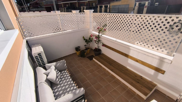 Image No.21-4 Bed Townhouse for sale