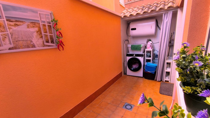 Image No.24-4 Bed Townhouse for sale