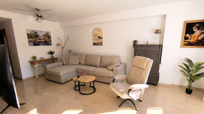 Image No.4-4 Bed Townhouse for sale