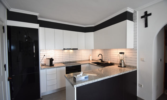 Image No.12-3 Bed Apartment for sale